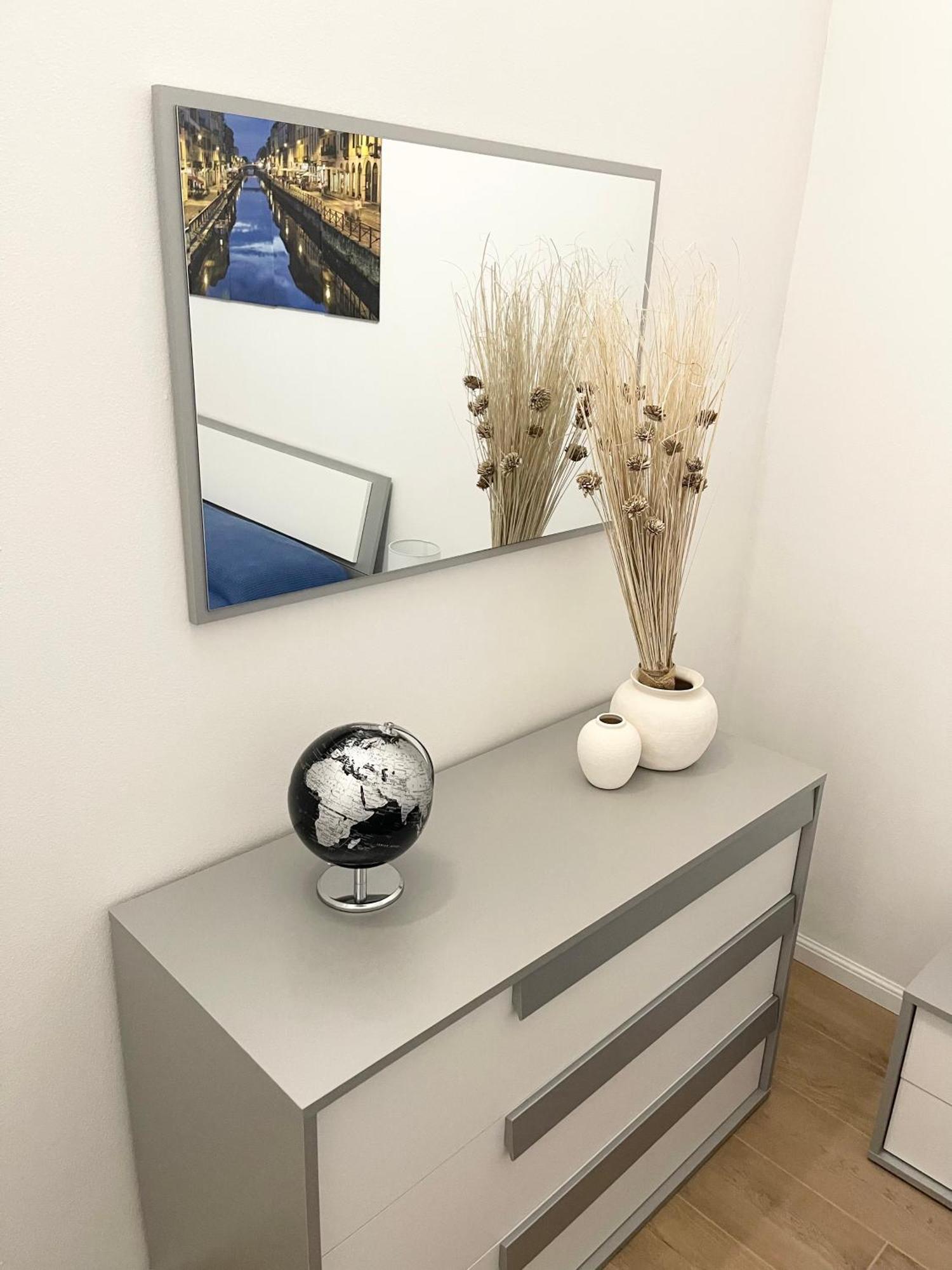 Ampio Bilocale Zona Navigli Apartamento Milão Exterior foto